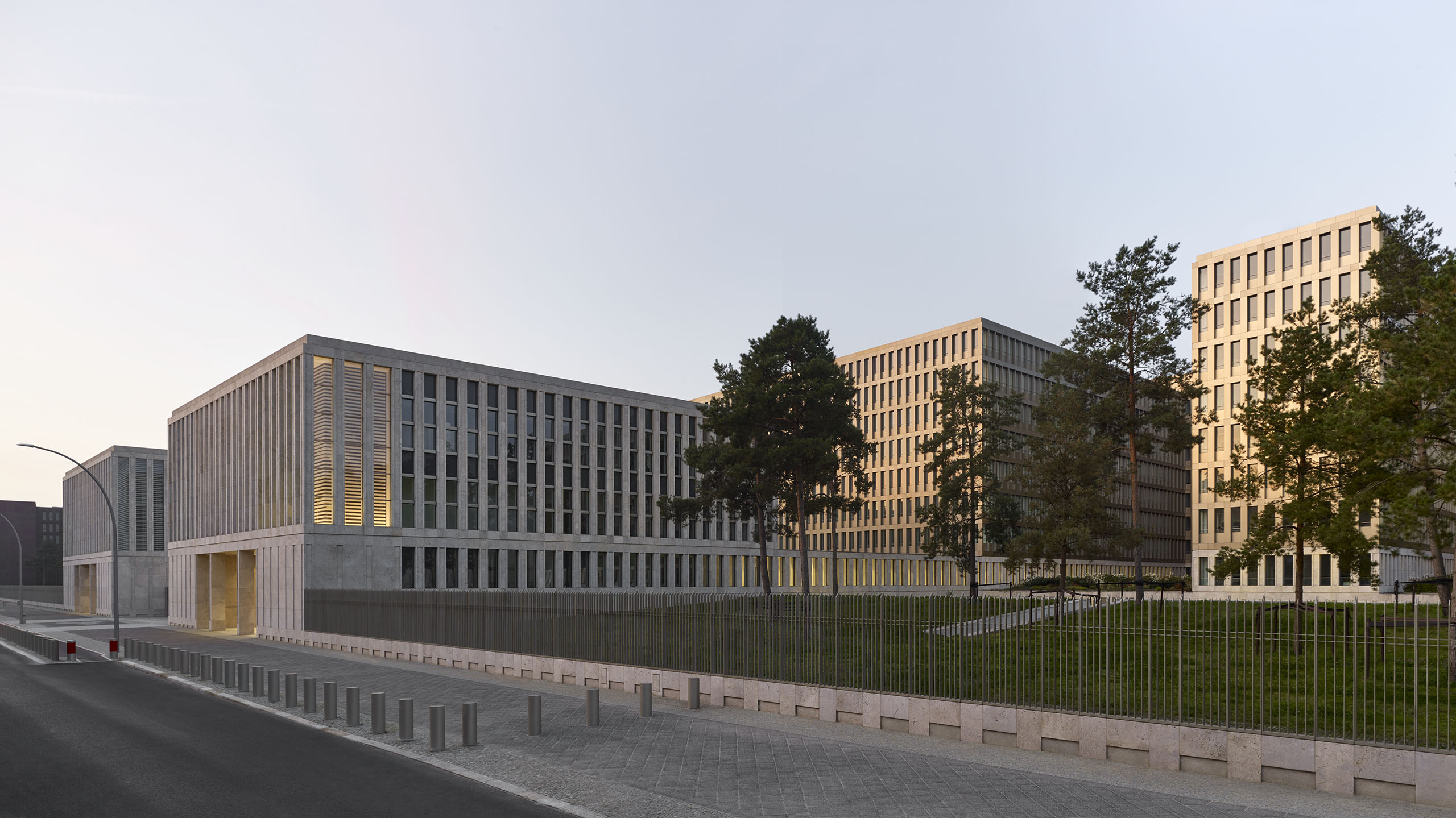 Berlin BND Stefan Mueller